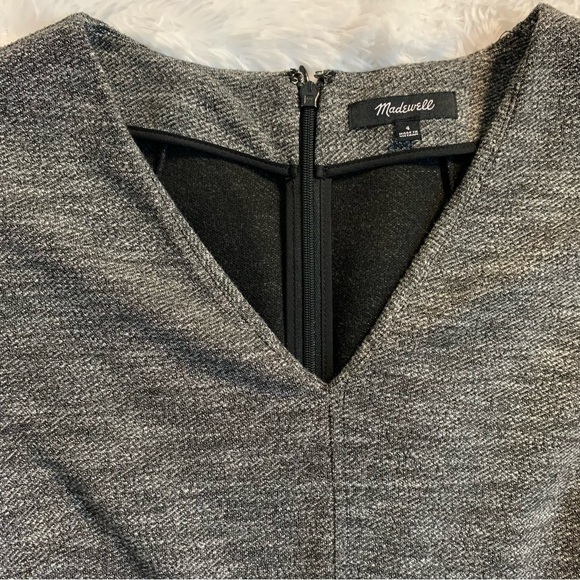 Madewell Bridgewalk V-neck Textured long sleeve dress in grey - Picture 5 of 10